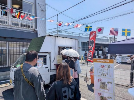 キッチンカーも参加！