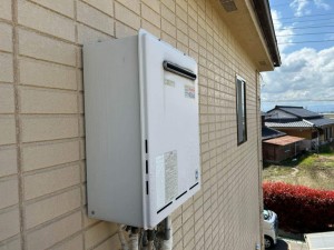 交換前の給湯器の様子