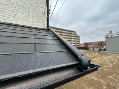 交換後の雨どいの様子 交換後の雨どいの様子