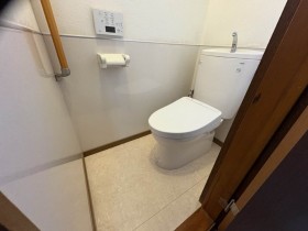 トイレ交換施工前 387adc33de181a2a0cfa7c0fa80ae12f