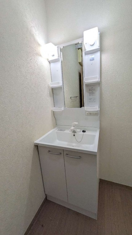 4416