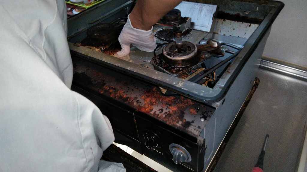 ビルトインコンロの交換│川越市│リフォーム・リノベーション│川合