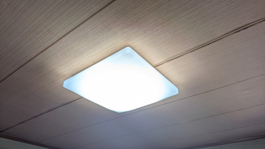 交換後のLEDシーリングライト